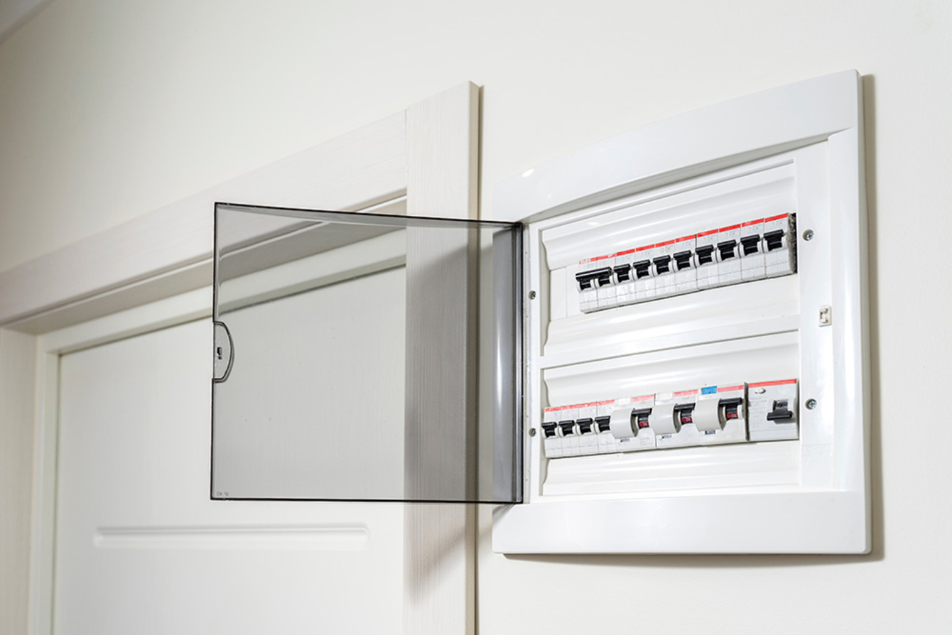 Über&shy;spannungs&shy;schutz bei SES Solar-, Elektro- und Sanitärtechnik GmbH in Magdeburg