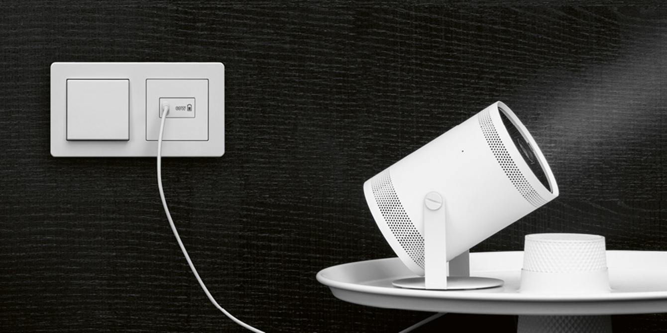Ladegerät USB PD 60 bei SES Solar-, Elektro- und Sanitärtechnik GmbH in Magdeburg